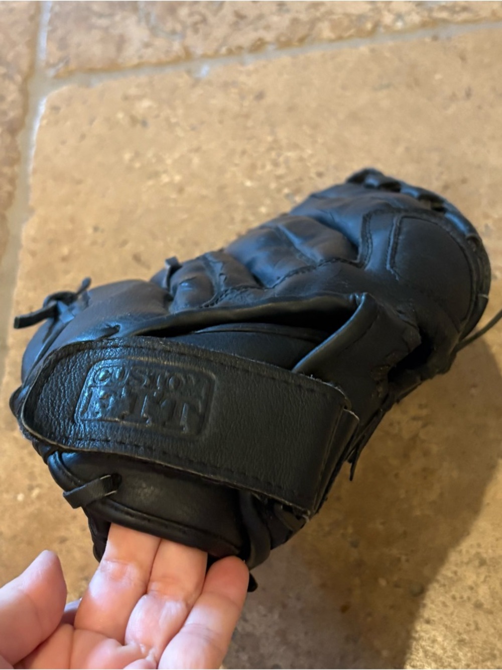 Wilson Black Leather Softball Glove with Yellow Accents 14” A2444 RHT - Picture 4 of 11